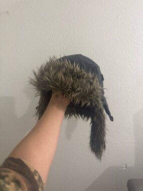 American eagle outfitters trapper hat